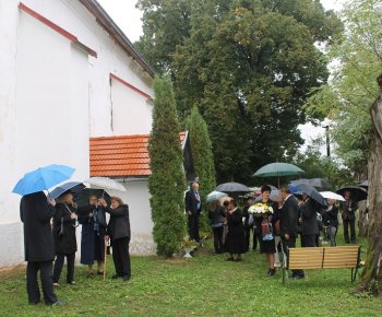 Spomienka na obete vojny a holokaustu