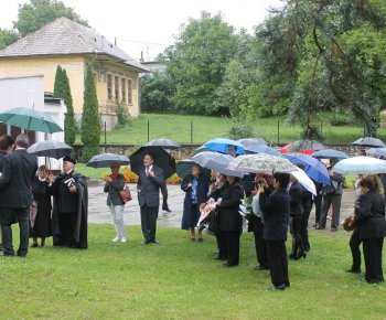 Spomienka na obete vojny a holokaustu