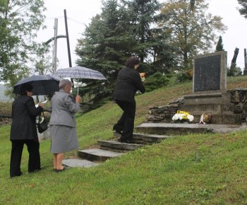 Spomienka na obete vojny a holokaustu