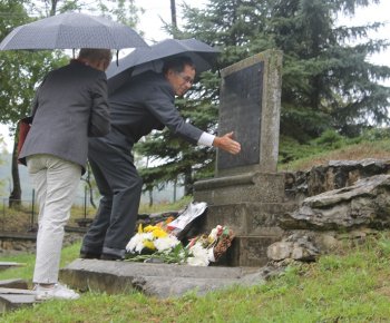 Spomienka na obete vojny a holokaustu