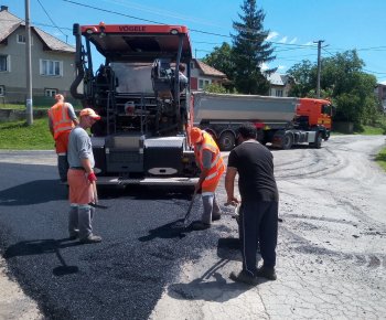 Asfaltovanie miestnej komunikácie