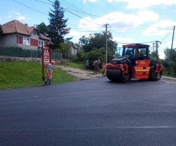 Asfaltovanie miestnej komunikácie